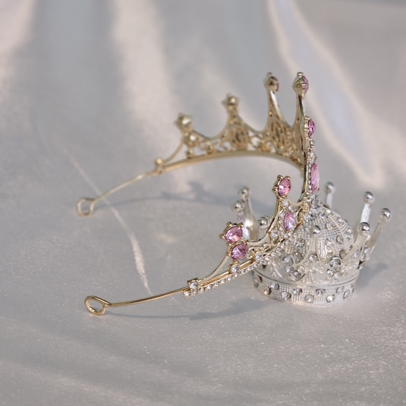 Medieval Rhinestone Tiara - Picture 2 of 2